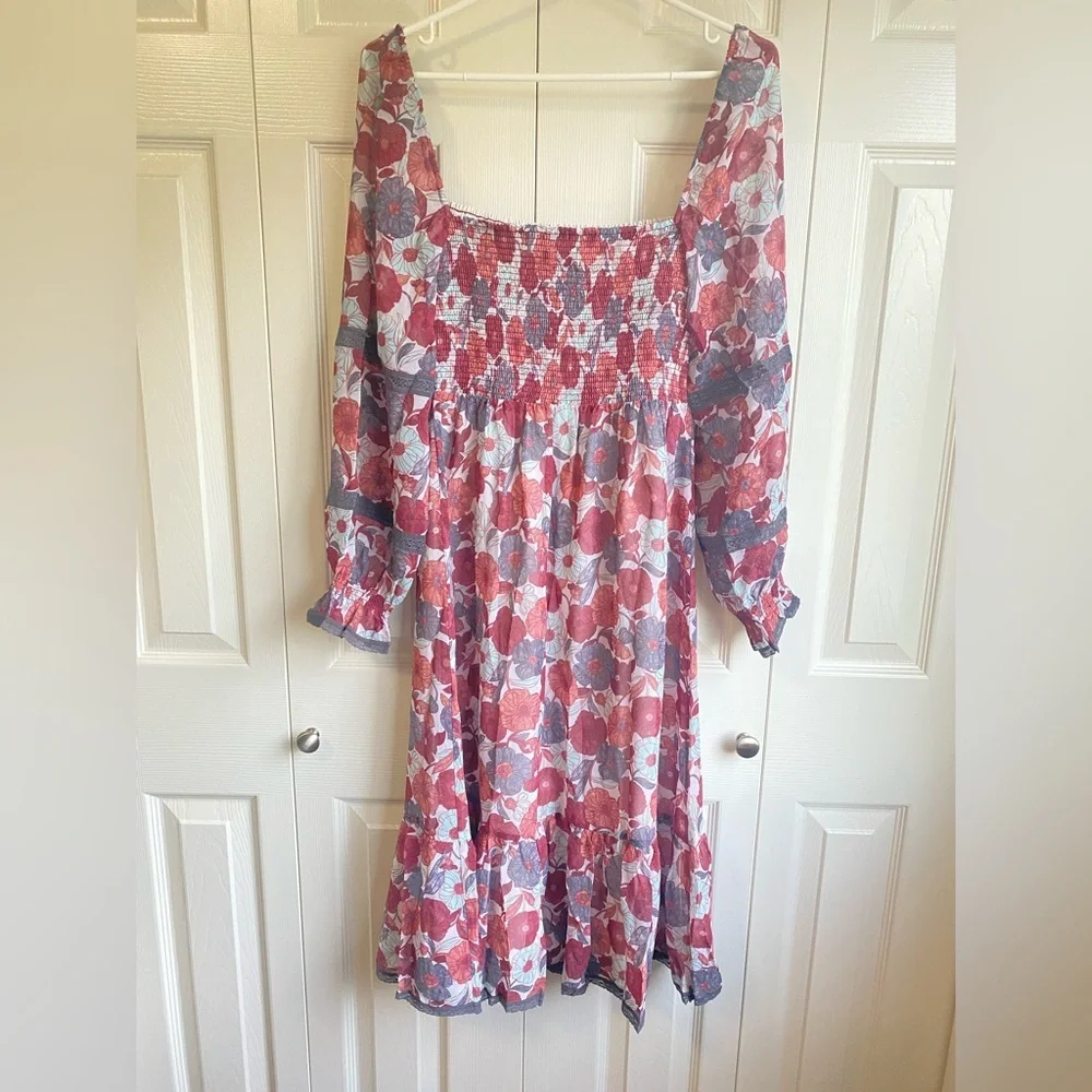 New Aritzia Wilfred Grace Smocked square-neck midi dress - Picture 7 of 13